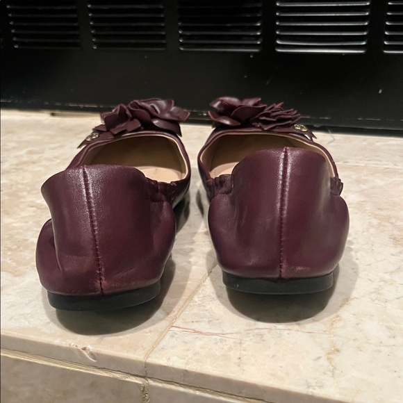 Tory Burch Burgundy Flats with Floral Accent - Picture 5 of 8